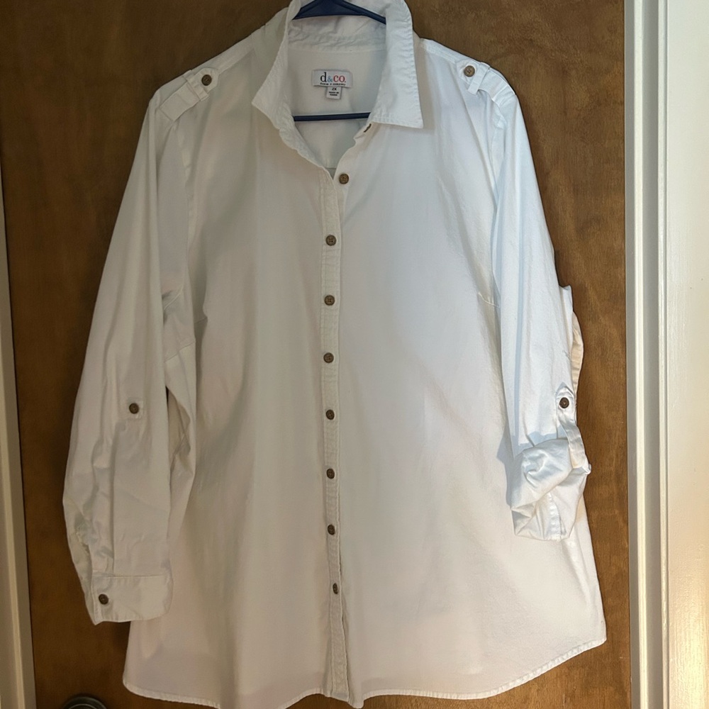 Denim&Co. White Shirt with Brown Buttons